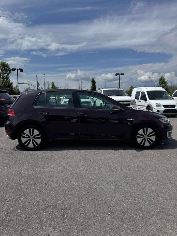 2017 Volkswagen e-Golf Comfortline - Photo #3