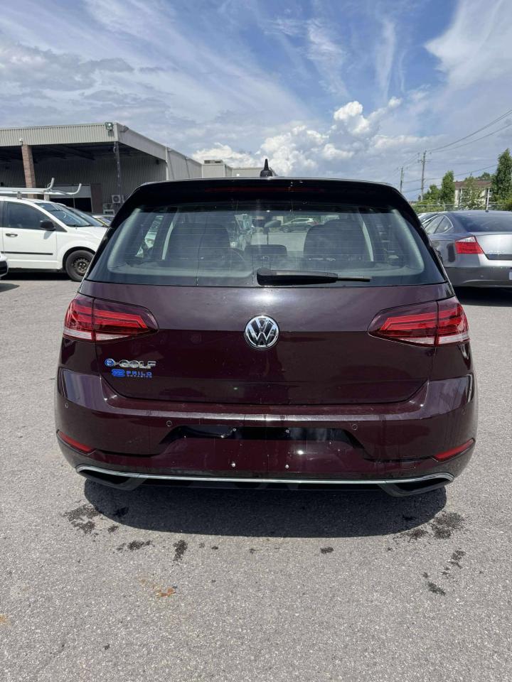 2017 Volkswagen e-Golf Comfortline - Photo #5