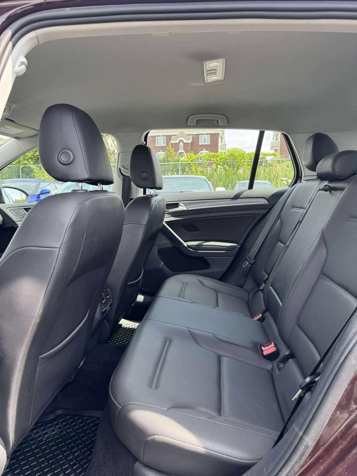 2017 Volkswagen e-Golf Comfortline - Photo #8