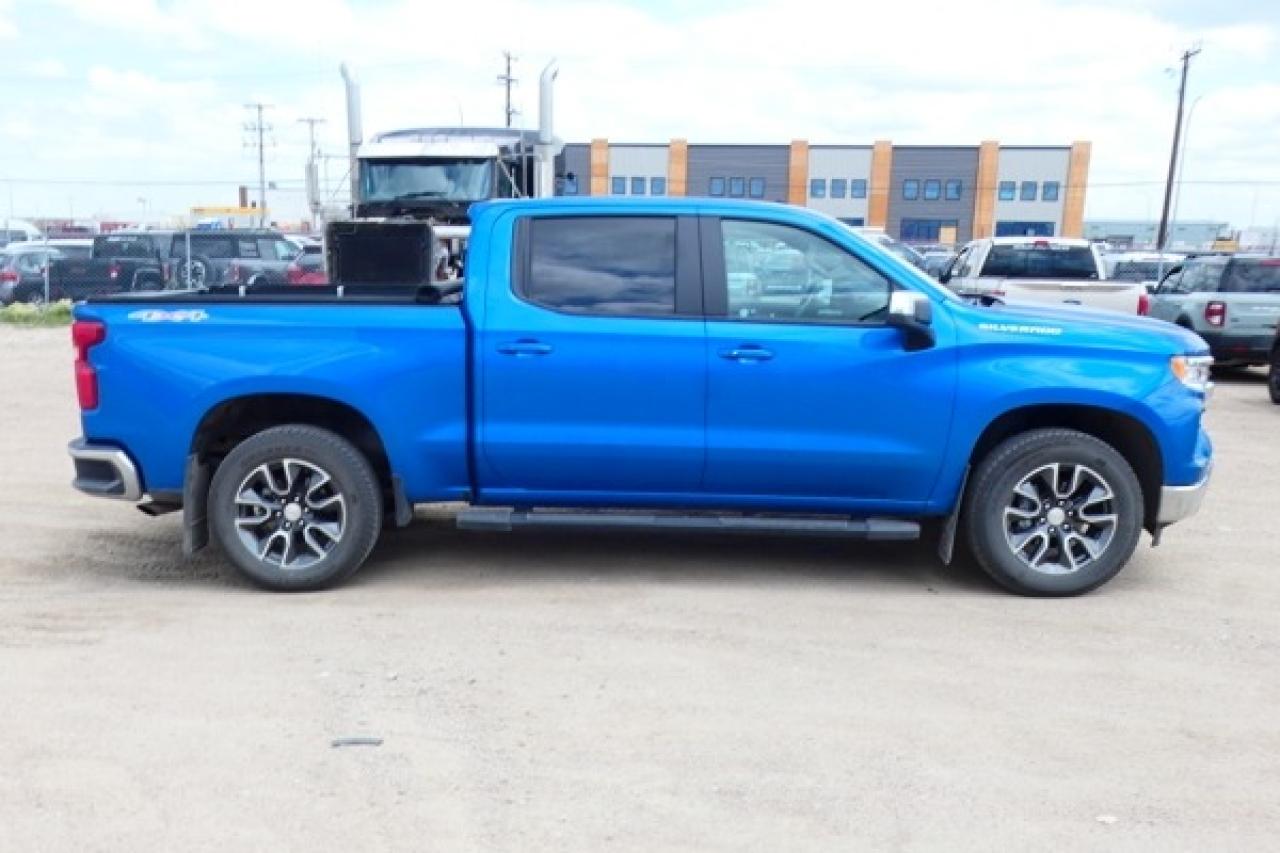 2024 Chevrolet Silverado 1500 LT w/Htd cloth seats, NAV, BUC - Photo #5