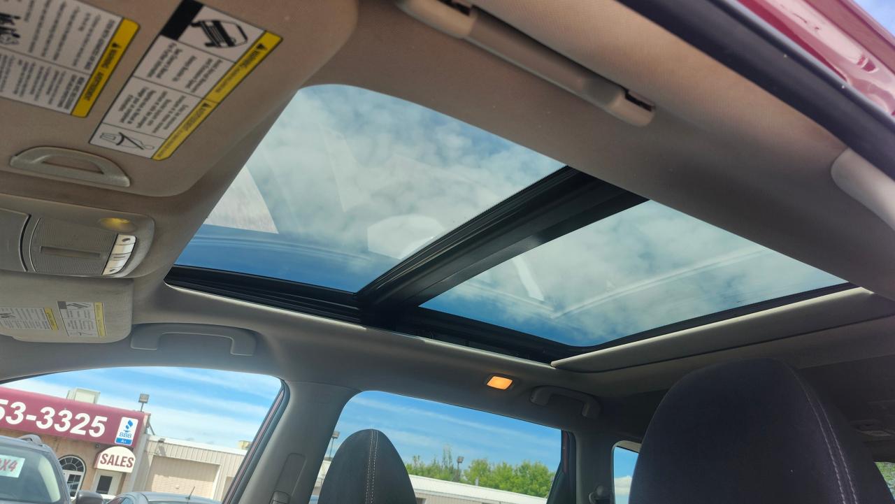 2019 Nissan Rogue SV, AWD, Sunroof, BU Cam, Htd Seats, BT, Rem Start - Photo #11
