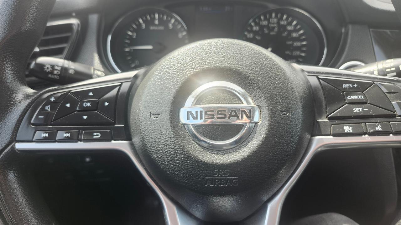 2019 Nissan Rogue SV, AWD, Sunroof, BU Cam, Htd Seats, BT, Rem Start - Photo #18