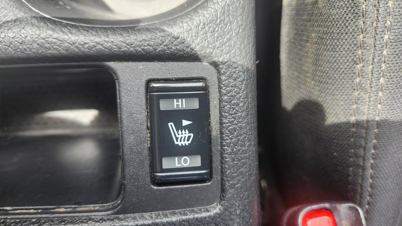 2019 Nissan Rogue SV, AWD, Sunroof, BU Cam, Htd Seats, BT, Rem Start - Photo #20
