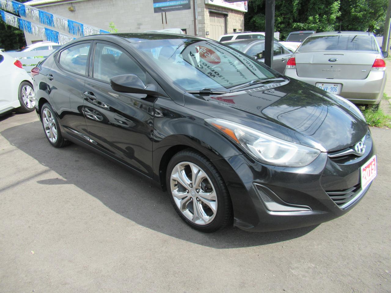 2015 Hyundai Elantra GL - Photo #2