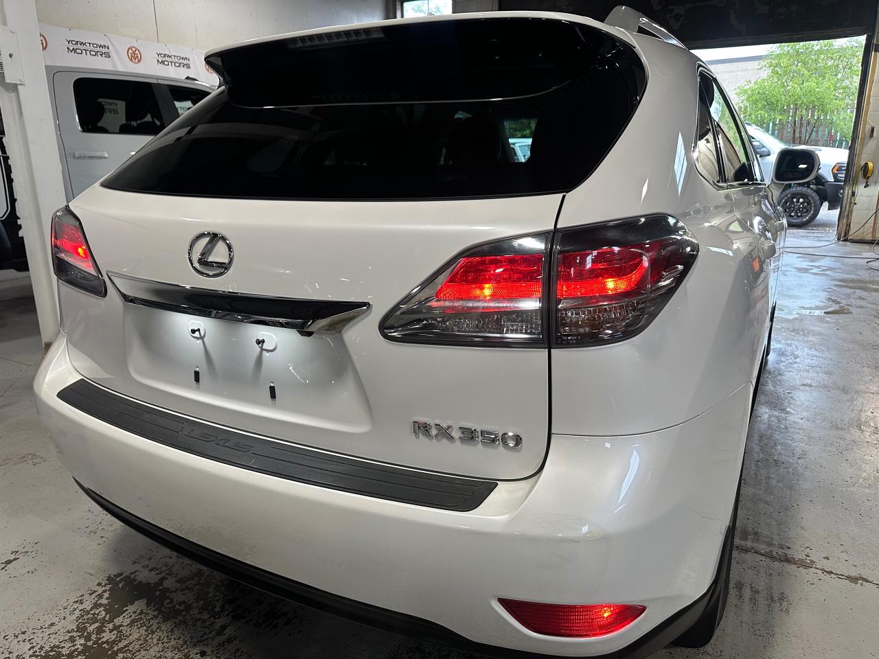2013 Lexus RX 350  - Photo #21