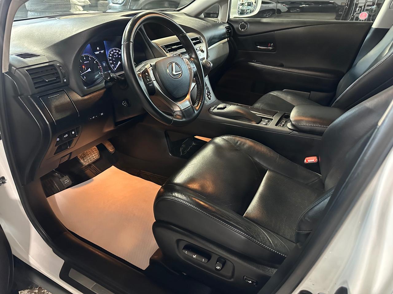 2013 Lexus RX 350  - Photo #34