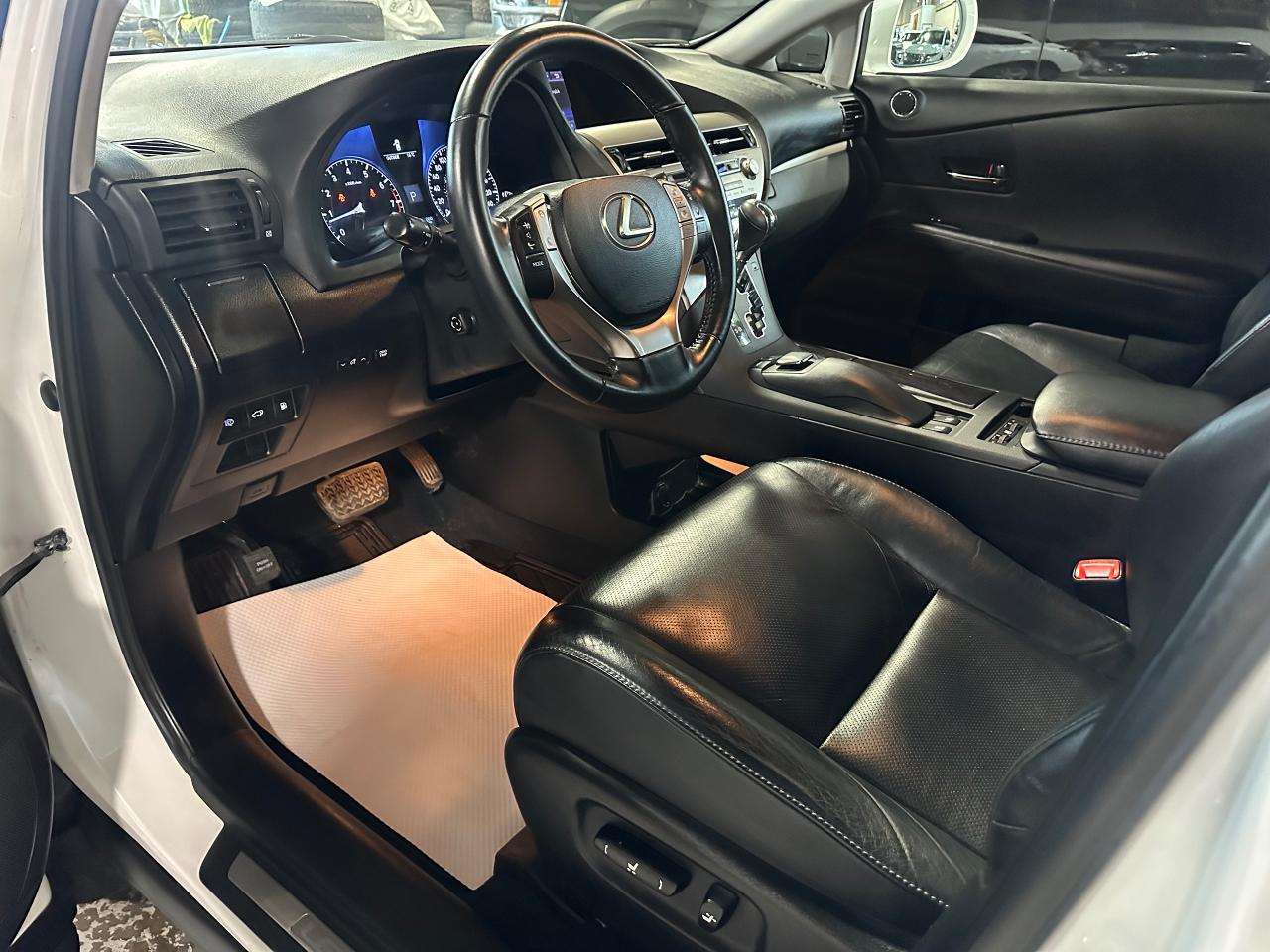 2013 Lexus RX 350  - Photo #36