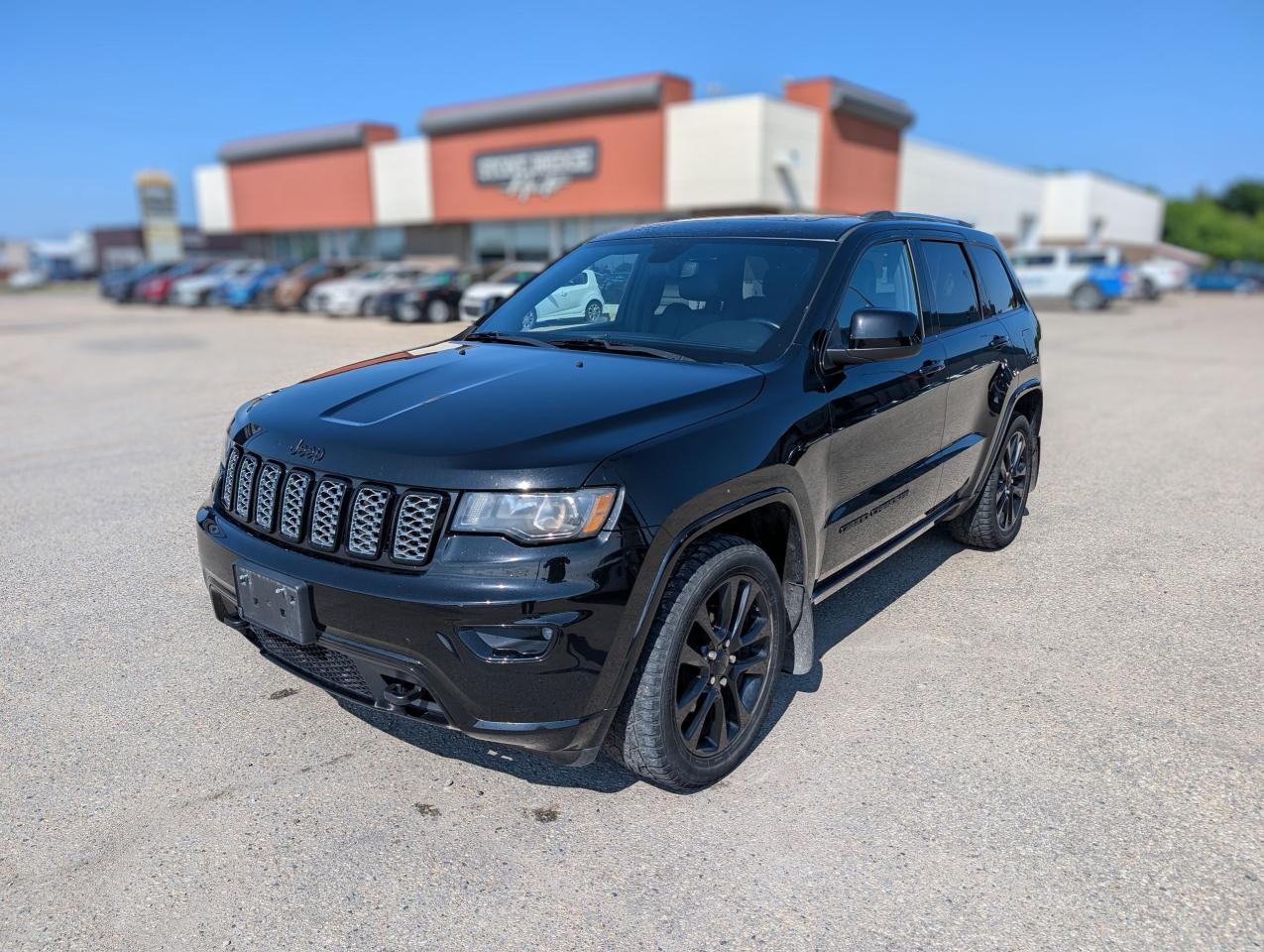 2018 Jeep Grand Cherokee Altitude IV | No Accidents | Heated Steering - Photo #1