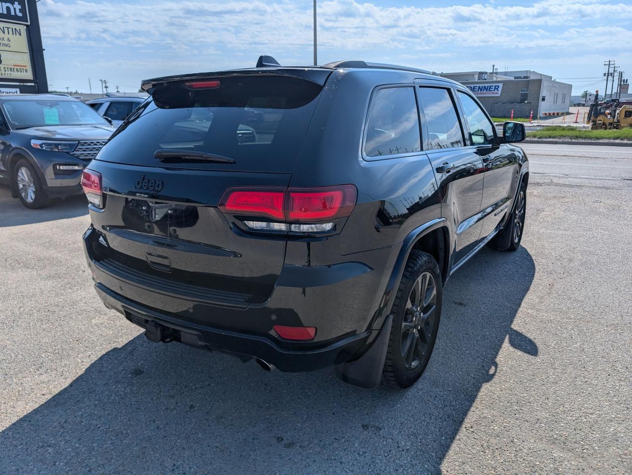 2018 Jeep Grand Cherokee Altitude IV | No Accidents | Heated Steering - Photo #4