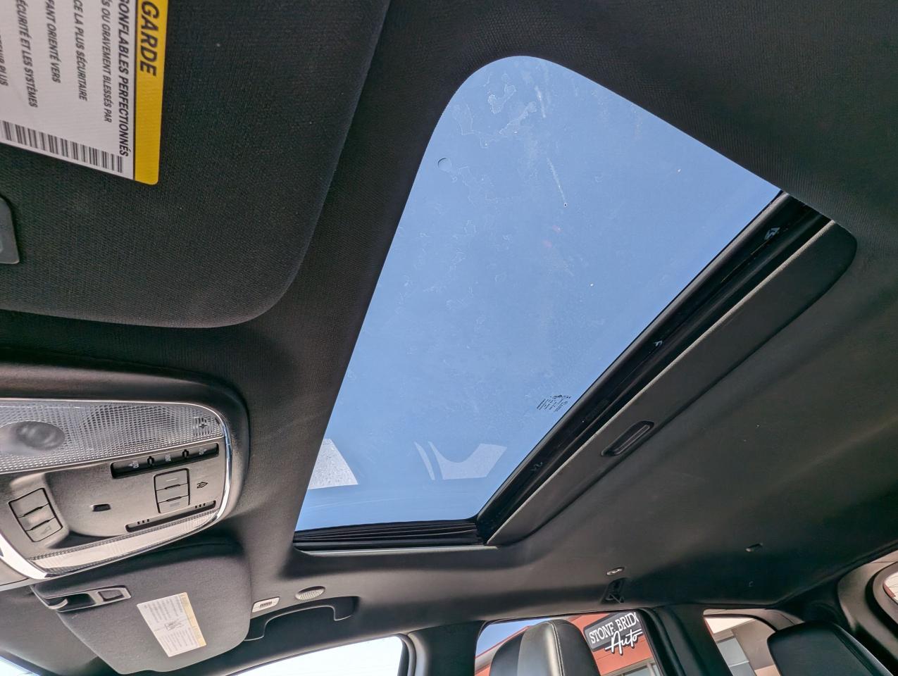 2018 Jeep Grand Cherokee Altitude IV | No Accidents | Heated Steering - Photo #15