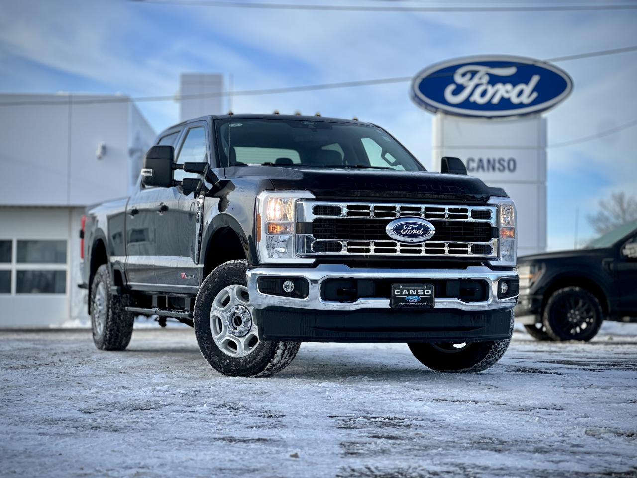 2025 Ford F-350 Super Duty SRW XLT 4WD CREW CAB 6.75' BOX Photo0