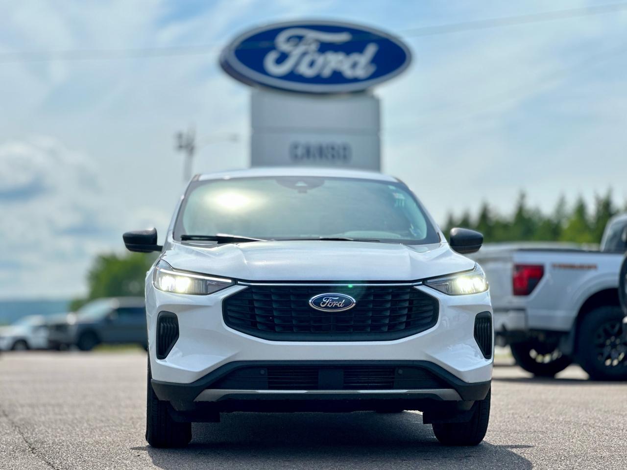 2025 Ford Escape Active AWD Photo1