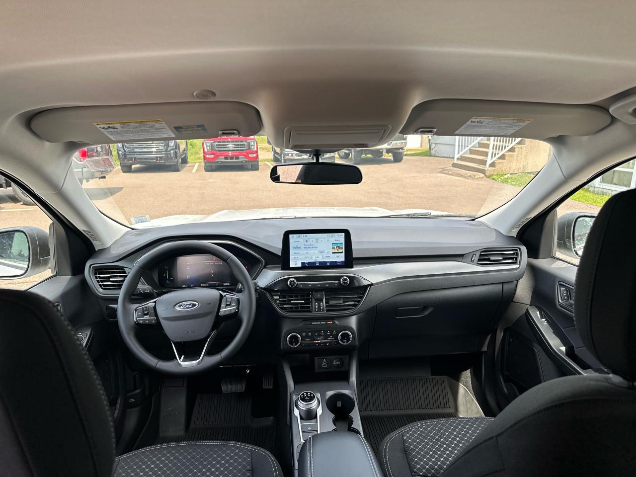 2025 Ford Escape Active AWD Photo5