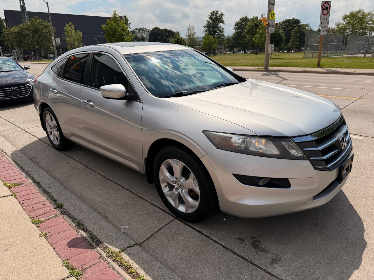 2010 Honda Accord Crosstour EX-L - Photo #6