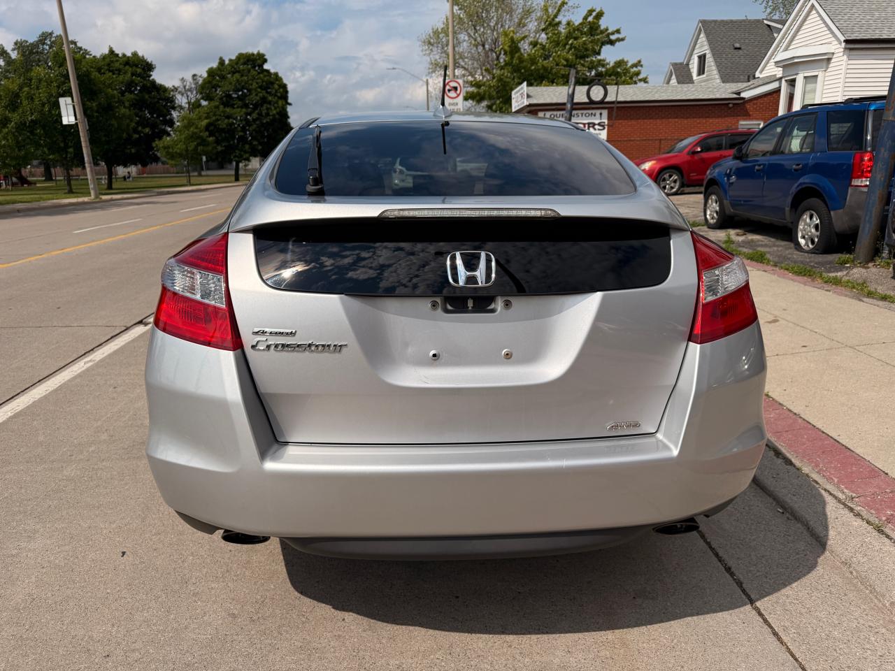 2010 Honda Accord Crosstour EX-L - Photo #11