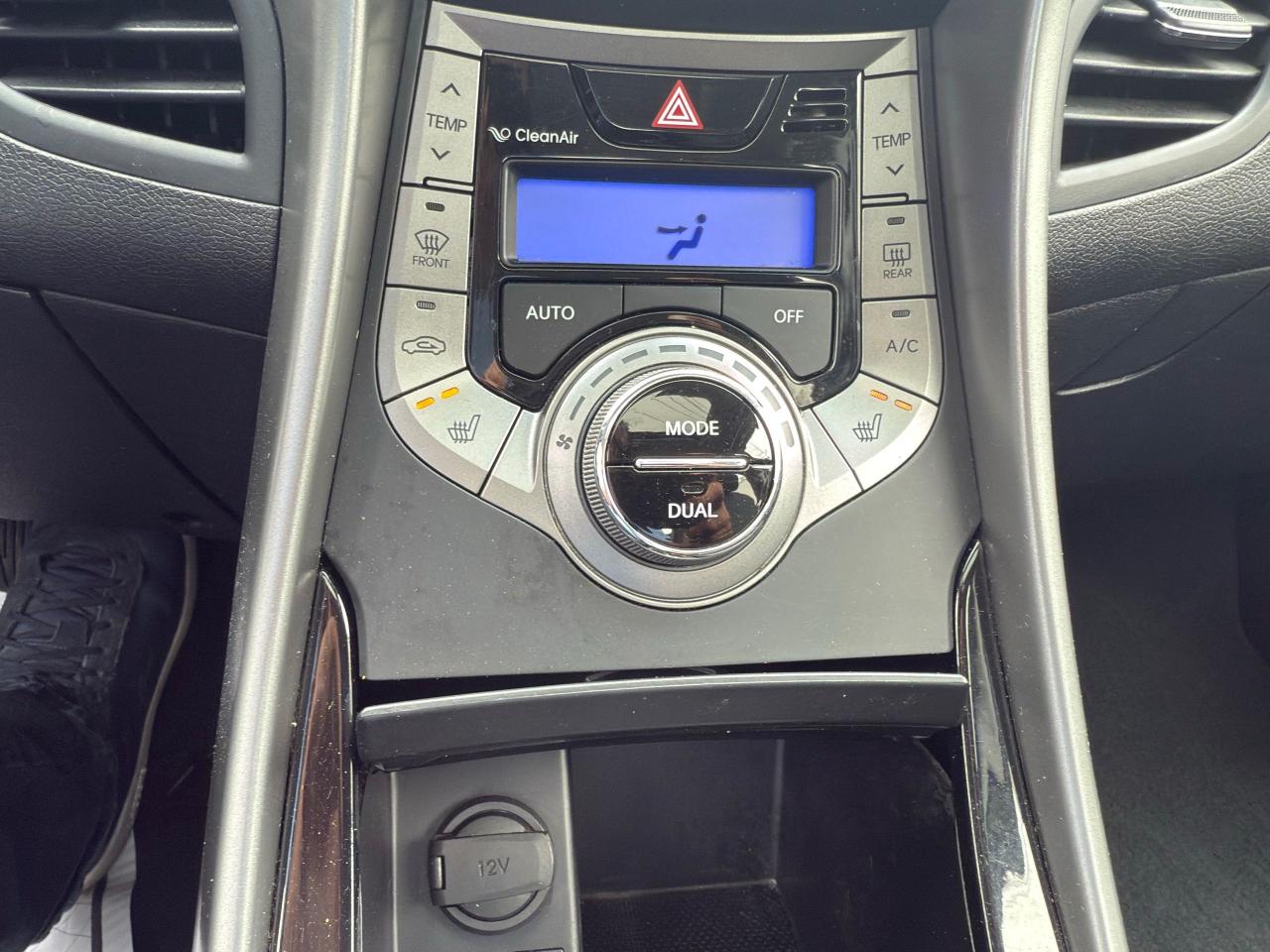 2013 Hyundai Elantra Limited - Photo #16