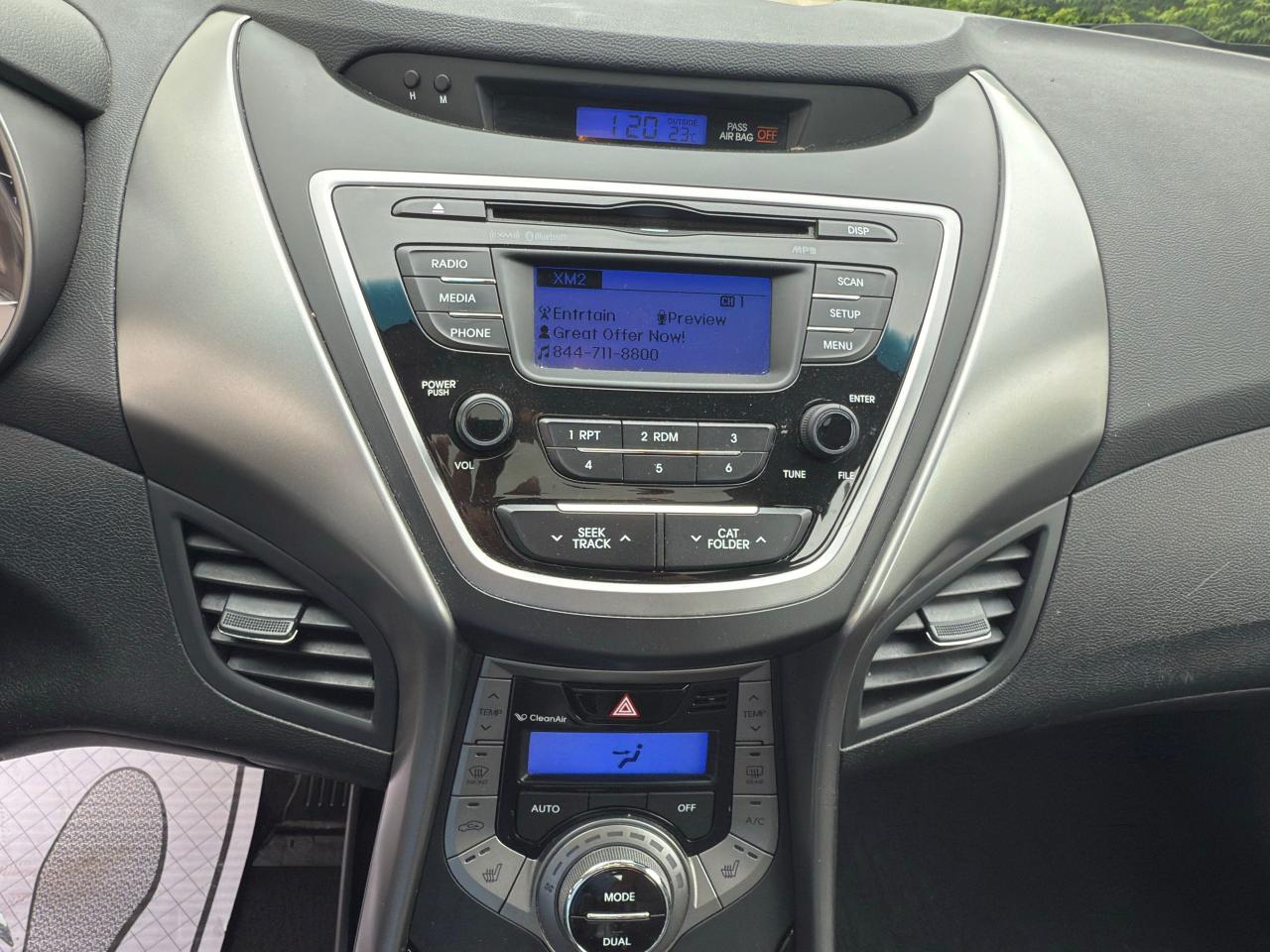 2013 Hyundai Elantra Limited - Photo #15