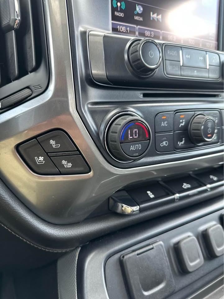 2018 Chevrolet Silverado 1500 LTZ - Photo #12