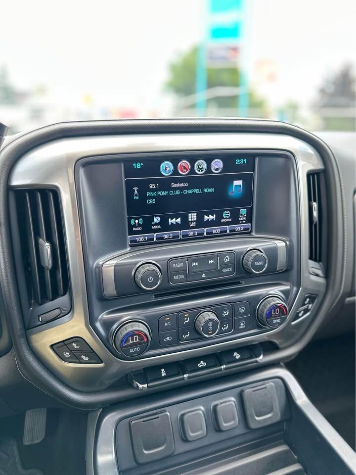 2018 Chevrolet Silverado 1500 LTZ - Photo #10