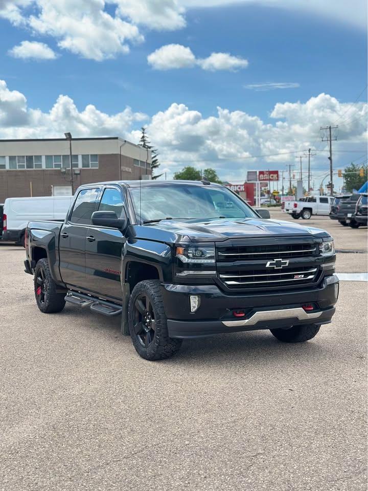 2018 Chevrolet Silverado 1500 LTZ - Photo #3