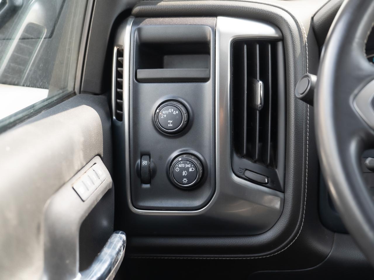 2018 Chevrolet Silverado 1500 LTZ - Photo #14