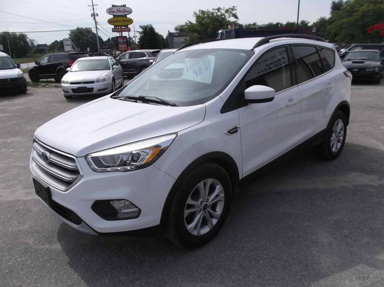 2017 Ford Escape SE - Photo #3