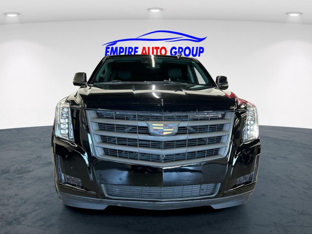 2020 Cadillac Escalade LUXURY Photo4