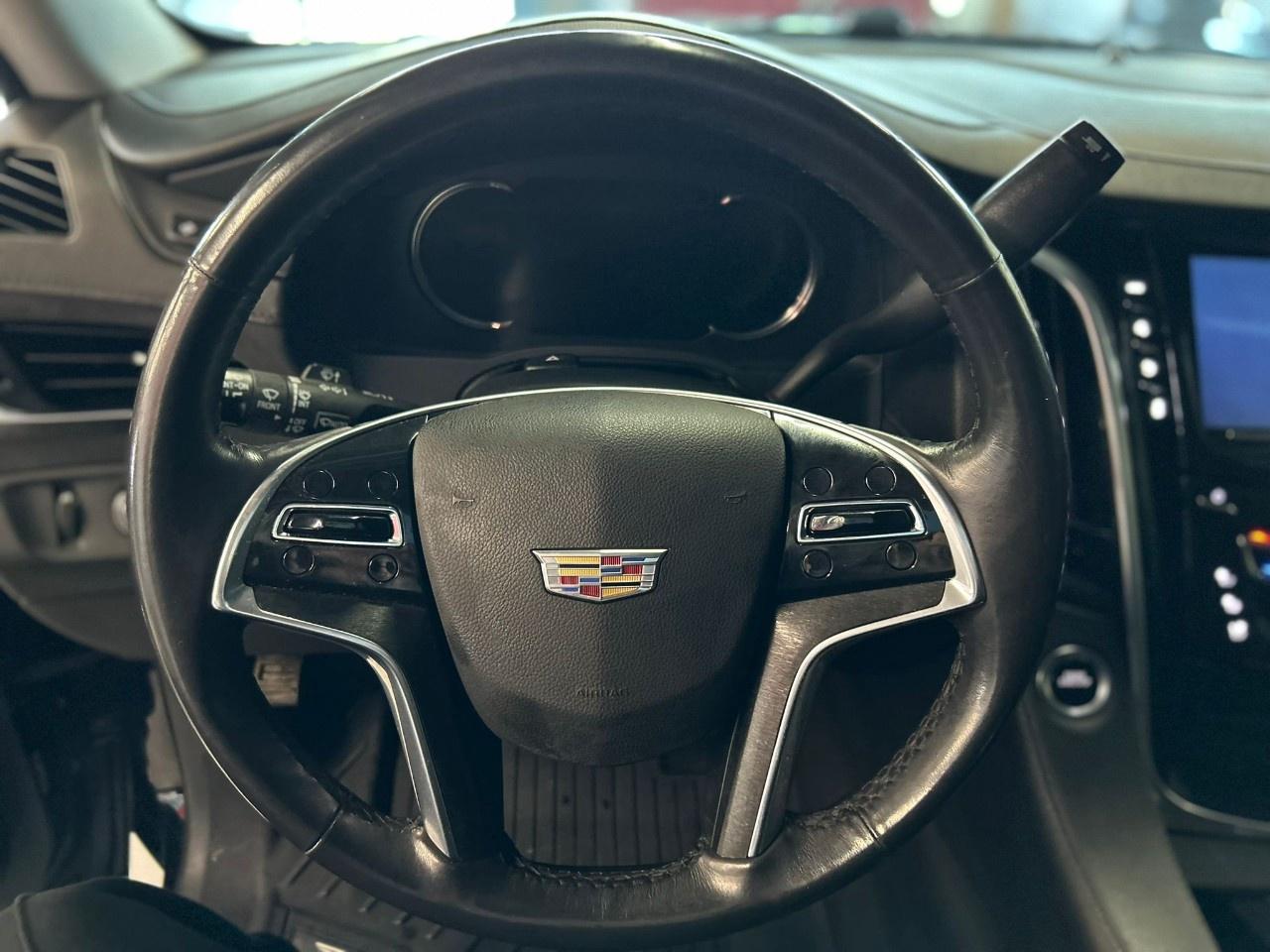 2020 Cadillac Escalade LUXURY Photo