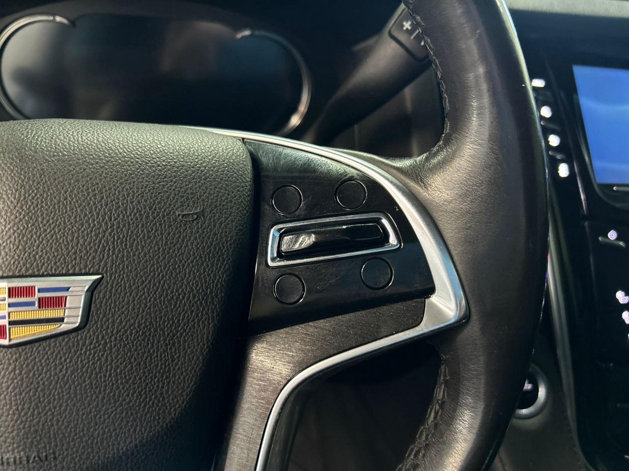 2020 Cadillac Escalade LUXURY Photo