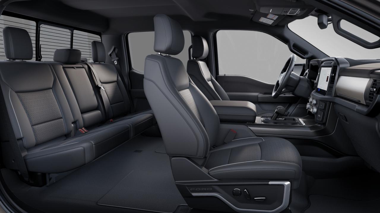 2025 Ford F-150 Lariat Photo5