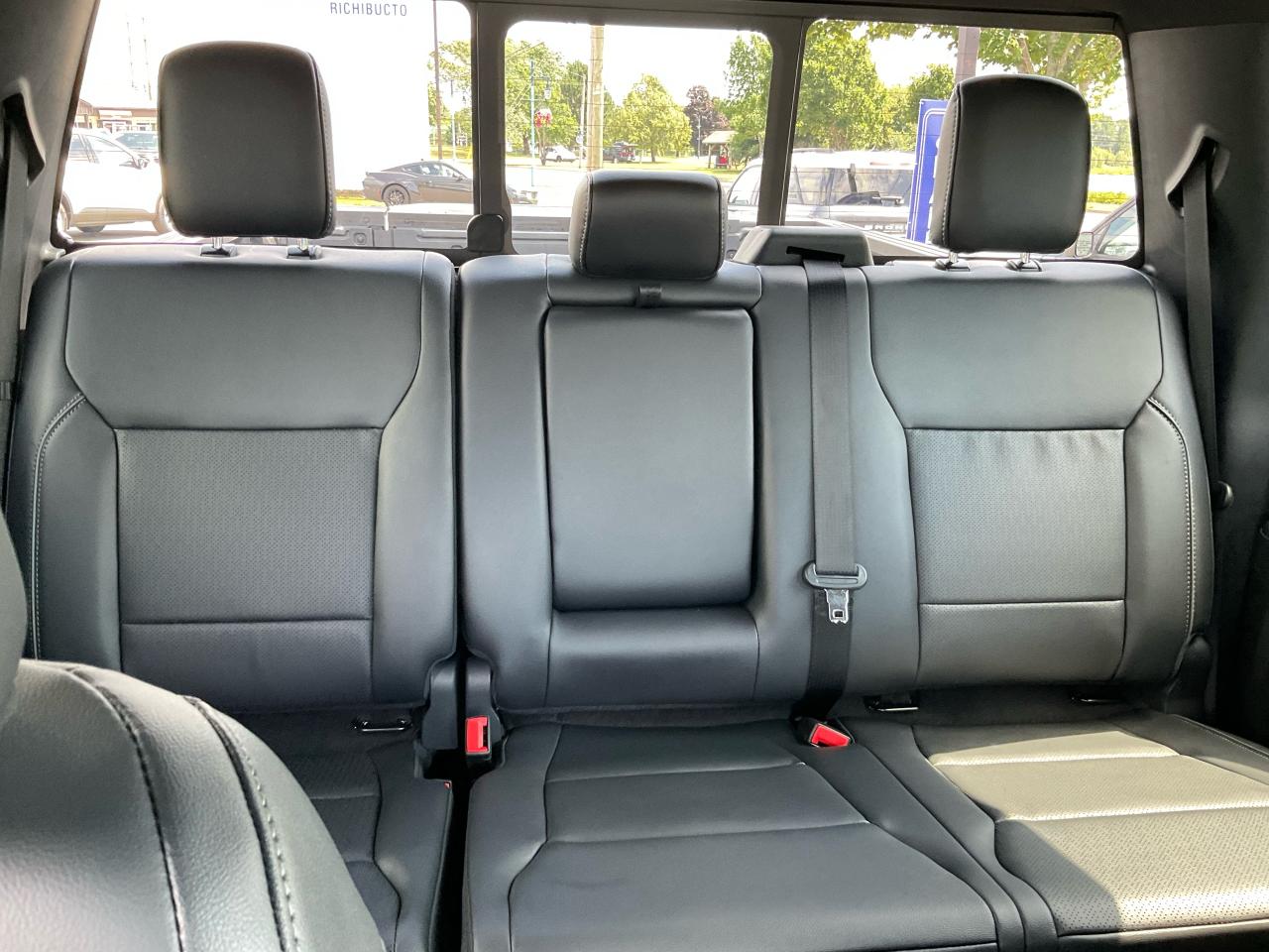 2025 Ford F-150 Lariat Photo5