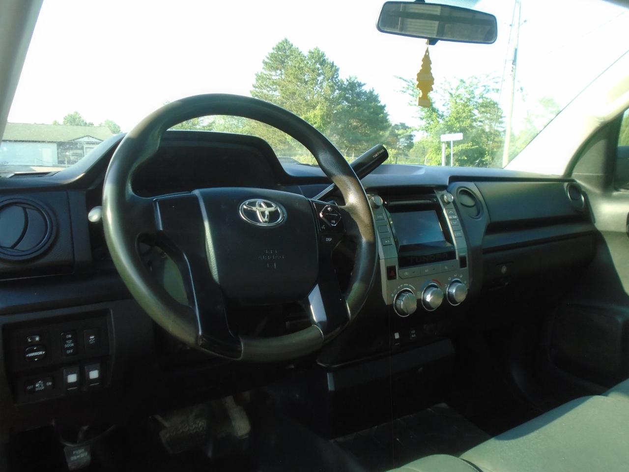 2014 Toyota Tundra service truck - Photo #12