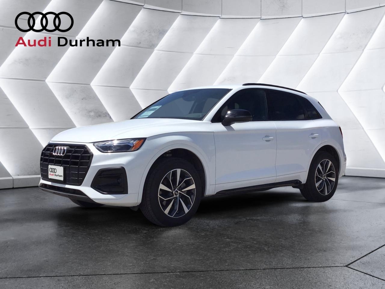 Used 2025 Audi Q5 2.0T Komfort + Blk Pkg | CarPlay | AWD for sale in Whitby, ON
