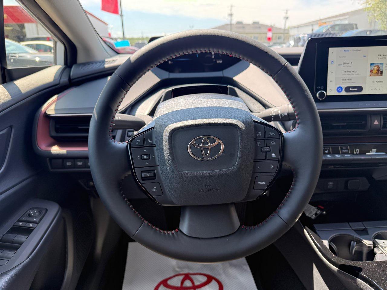 2025 Toyota Prius Plug-In Hybrid SE Photo