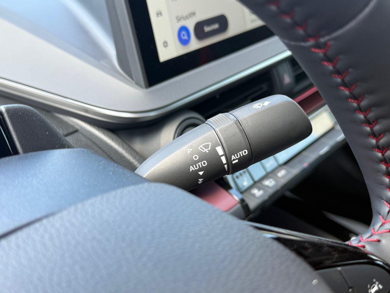 2025 Toyota Prius Plug-In Hybrid XSE Photo