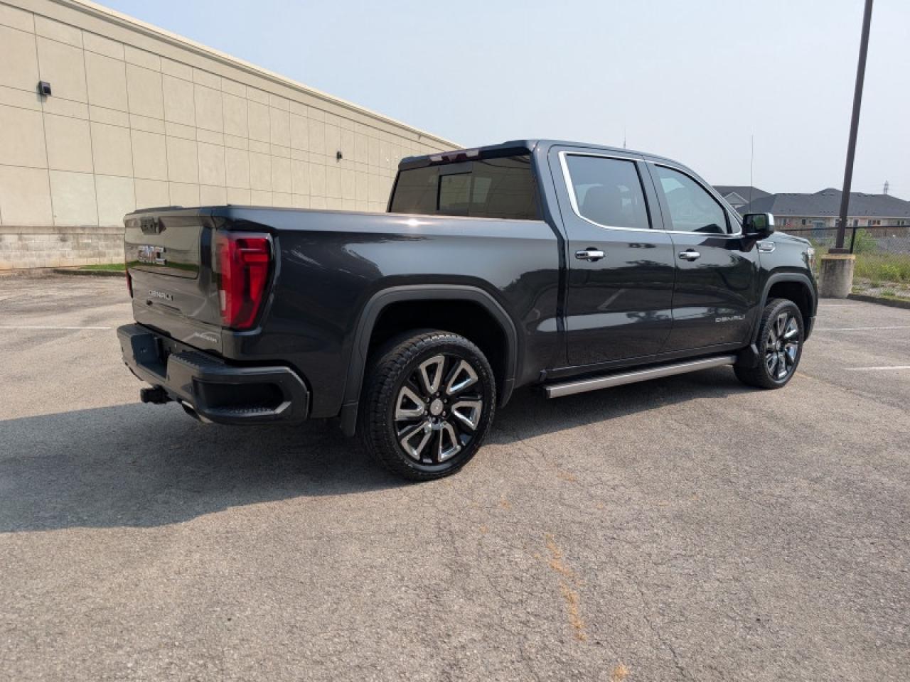 2020 GMC Sierra 1500 Denali Ultimate  **PERFORMANCE UPGRADE PKG** Photo4