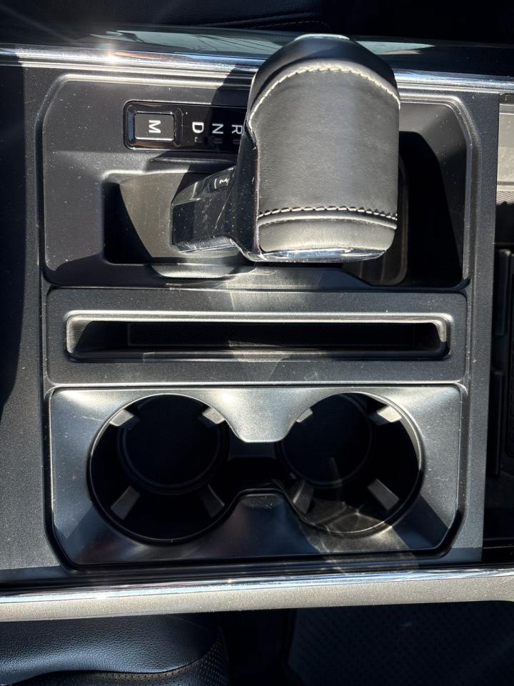 2023 Ford F-150 Lariat Photo5