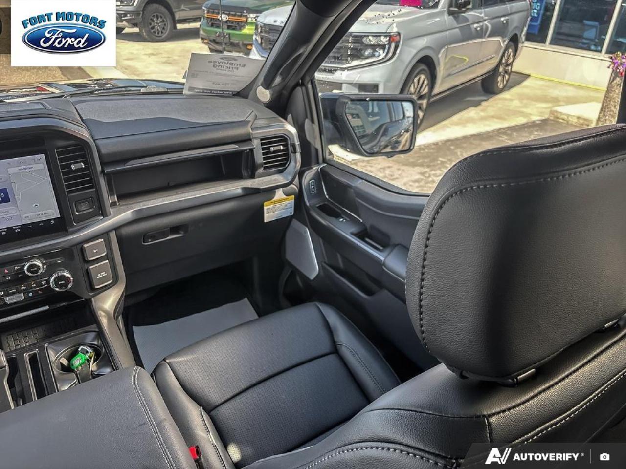 2025 Ford F-150 LARIAT® Photo5