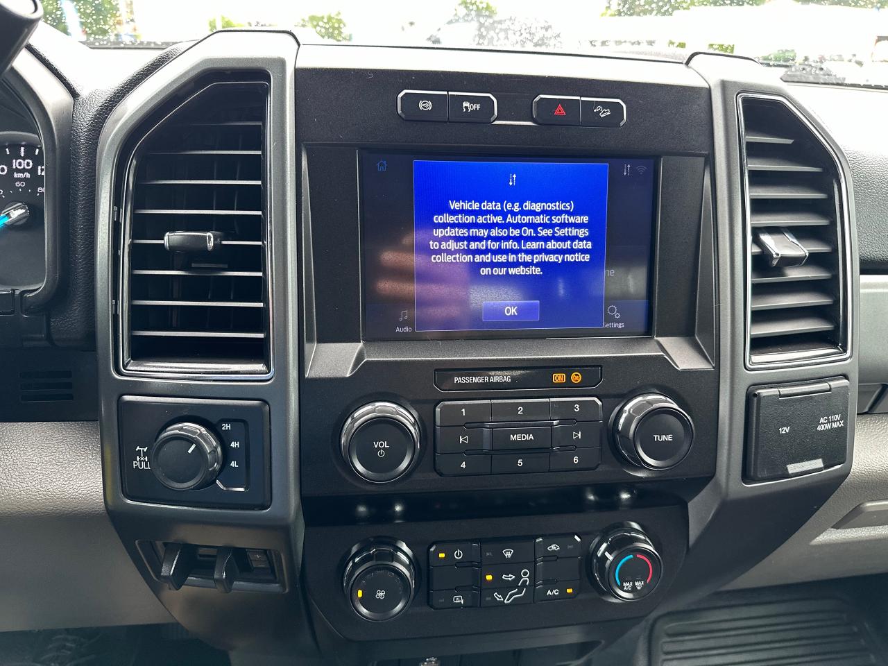 2021 Ford F-350 Super Duty SRW XLT Photo5