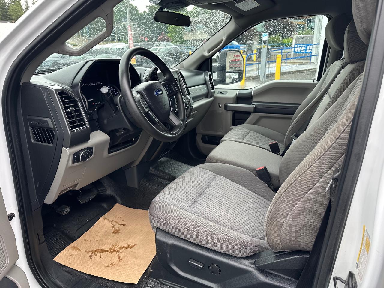 2021 Ford F-350 Super Duty SRW XLT Photo5