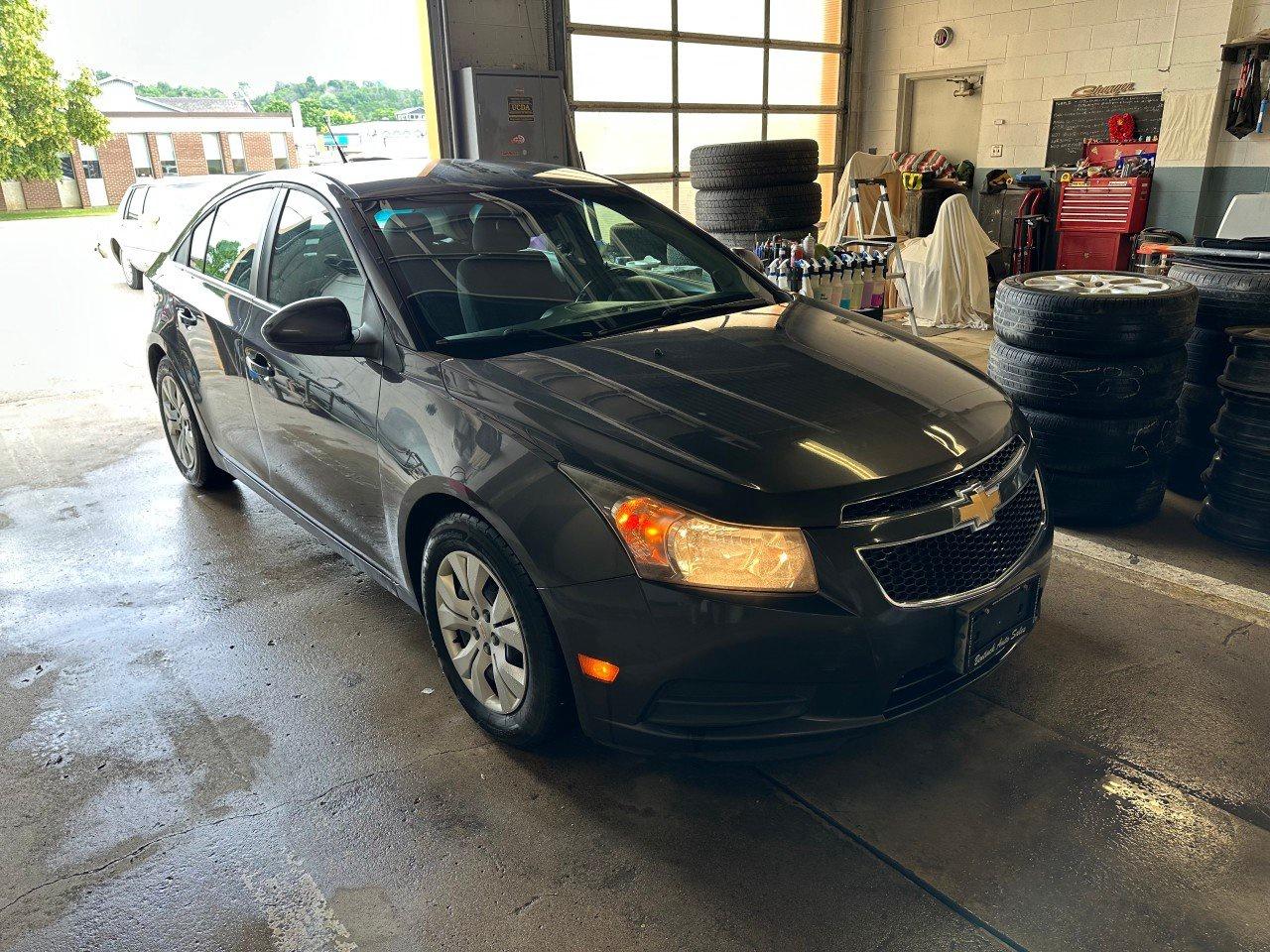 Used 2014 Chevrolet Cruze 1LT 4dr Sdn 1LT for sale in Walkerton, ON