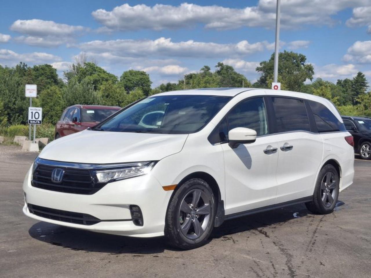Used 2022 Honda Odyssey EX-RES | DVD | Power Seat | Heated Seats | CarPlay + Android | Adaptive Cruise | and More ! for sale in Guelph, ON