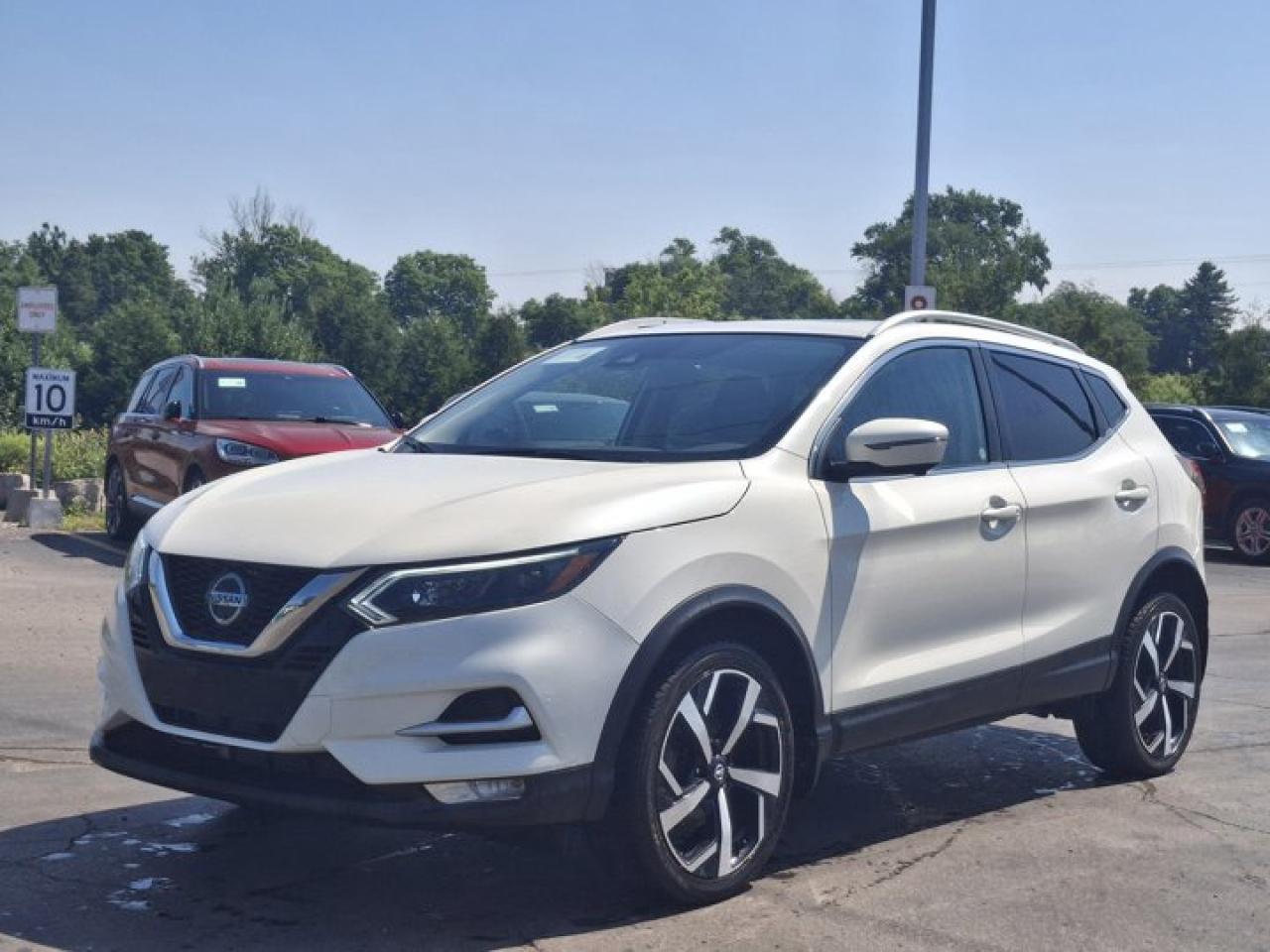 Used 2020 Nissan Qashqai SL AWD | Leather | Sunroof | Nav | 360 Camera | Adaptive Cruise | Heated Wheel + Seats | and More ! for sale in Guelph, ON