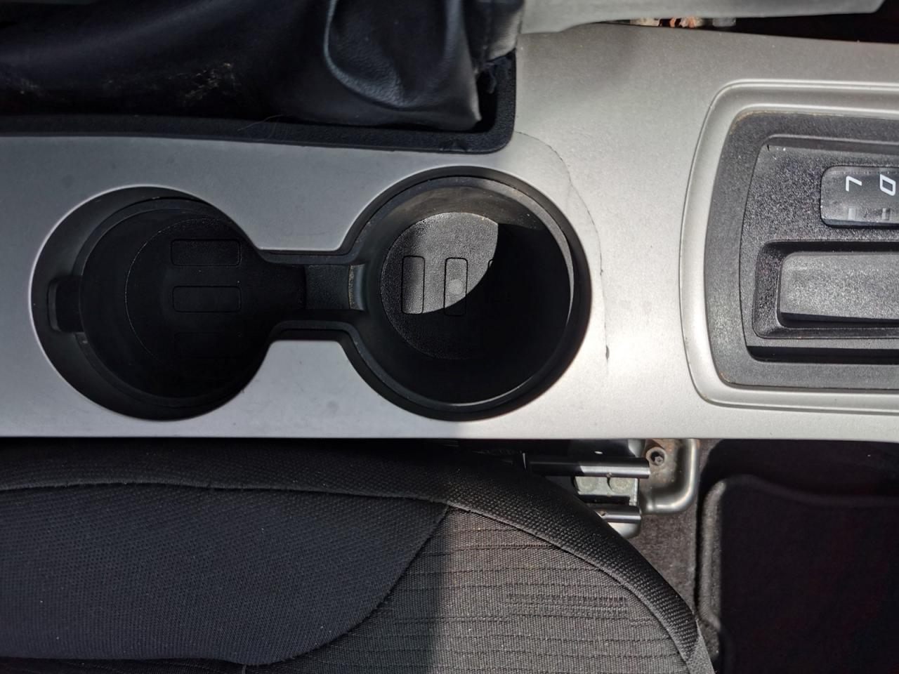 2011 Ford Focus SE - Photo #25
