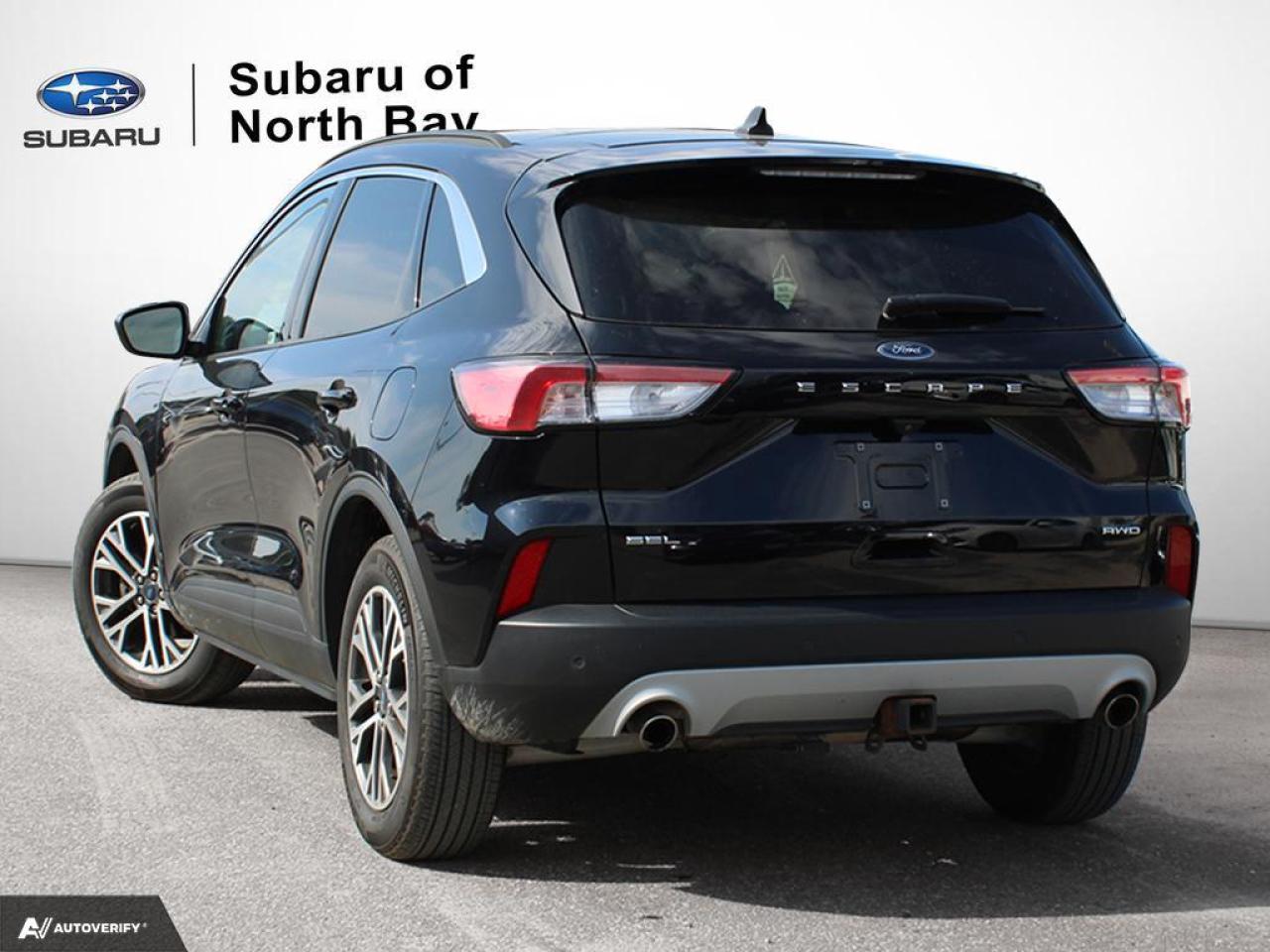 2021 Ford Escape SEL Photo3