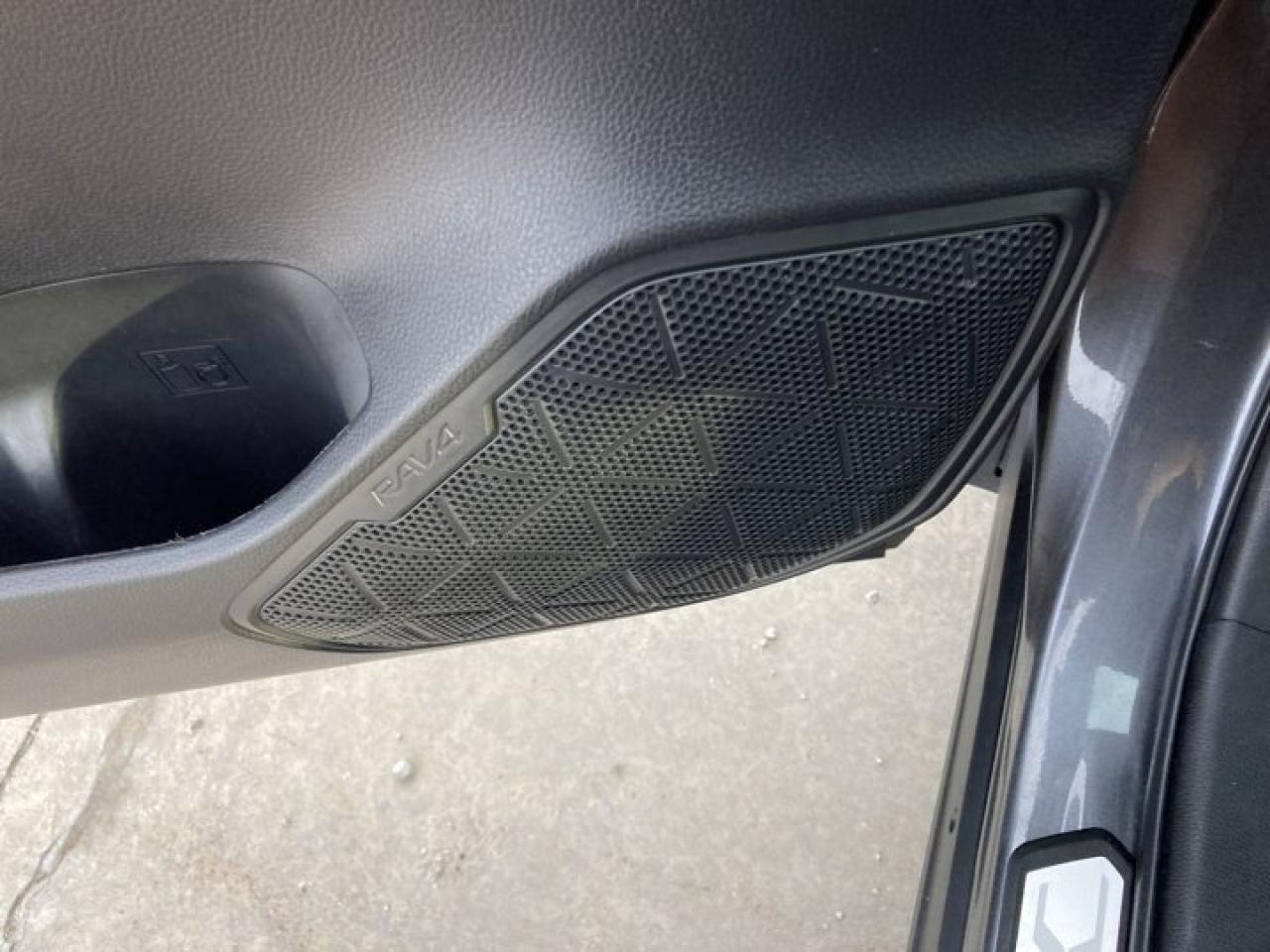 12738504