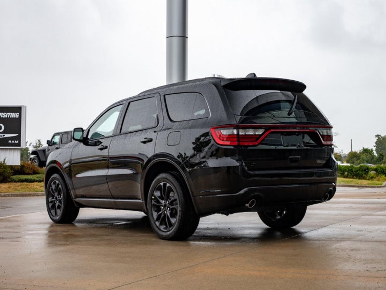 2026 Dodge Durango GT Photo4