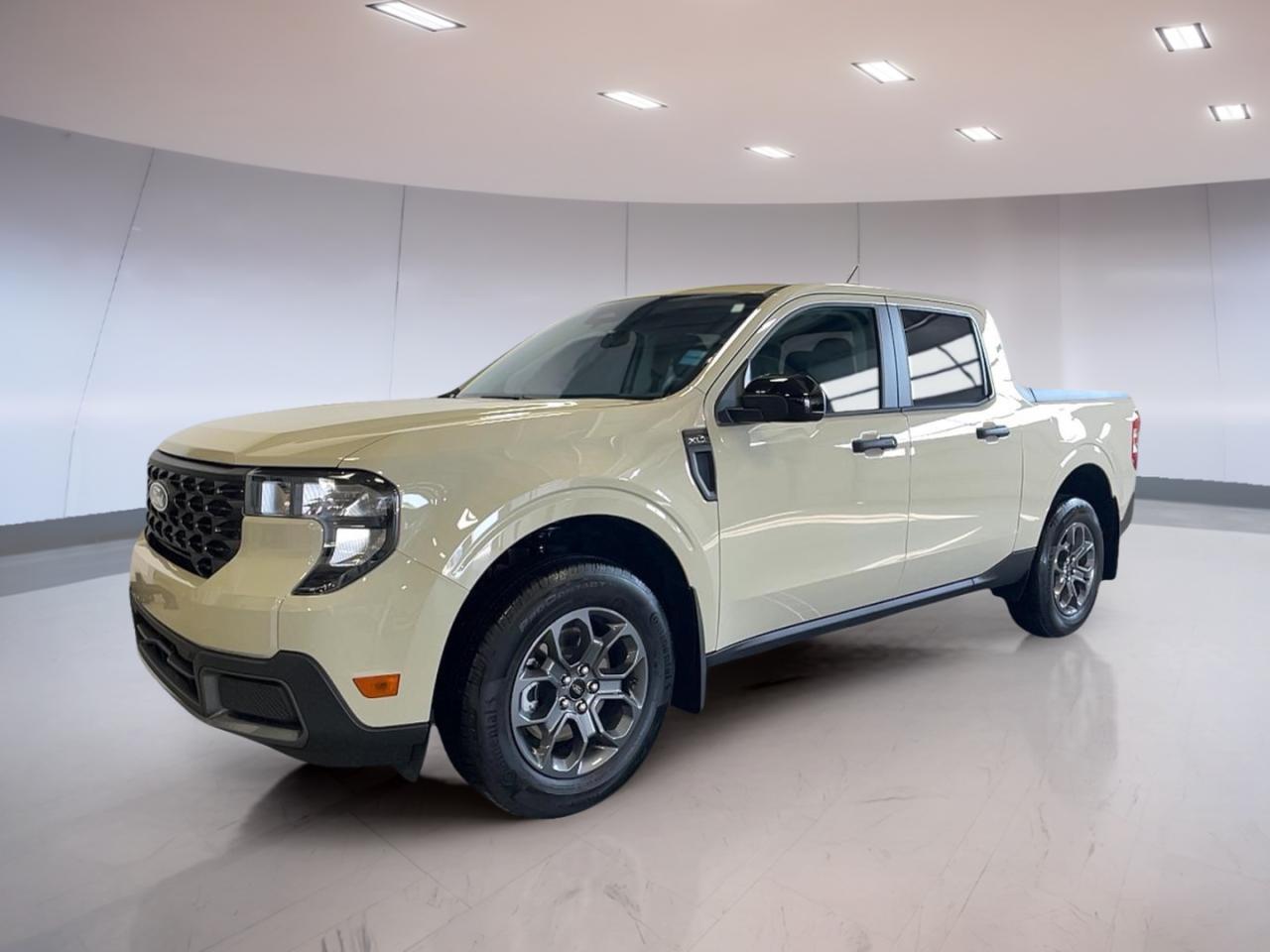 New 2025 Ford Maverick XLT AWD SuperCrew for sale in Moose Jaw, SK