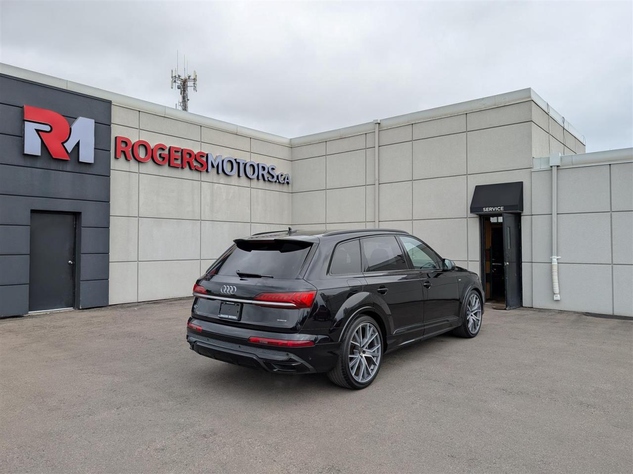 2021 Audi Q7 TECHNIK S-LINE - NAVI - PANO ROOF - 7 PASS