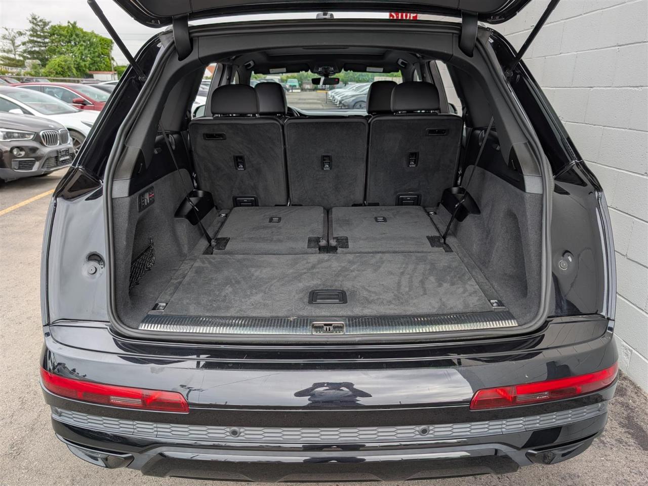 2021 Audi Q7 TECHNIK S-LINE - NAVI - PANO ROOF - 7 PASS